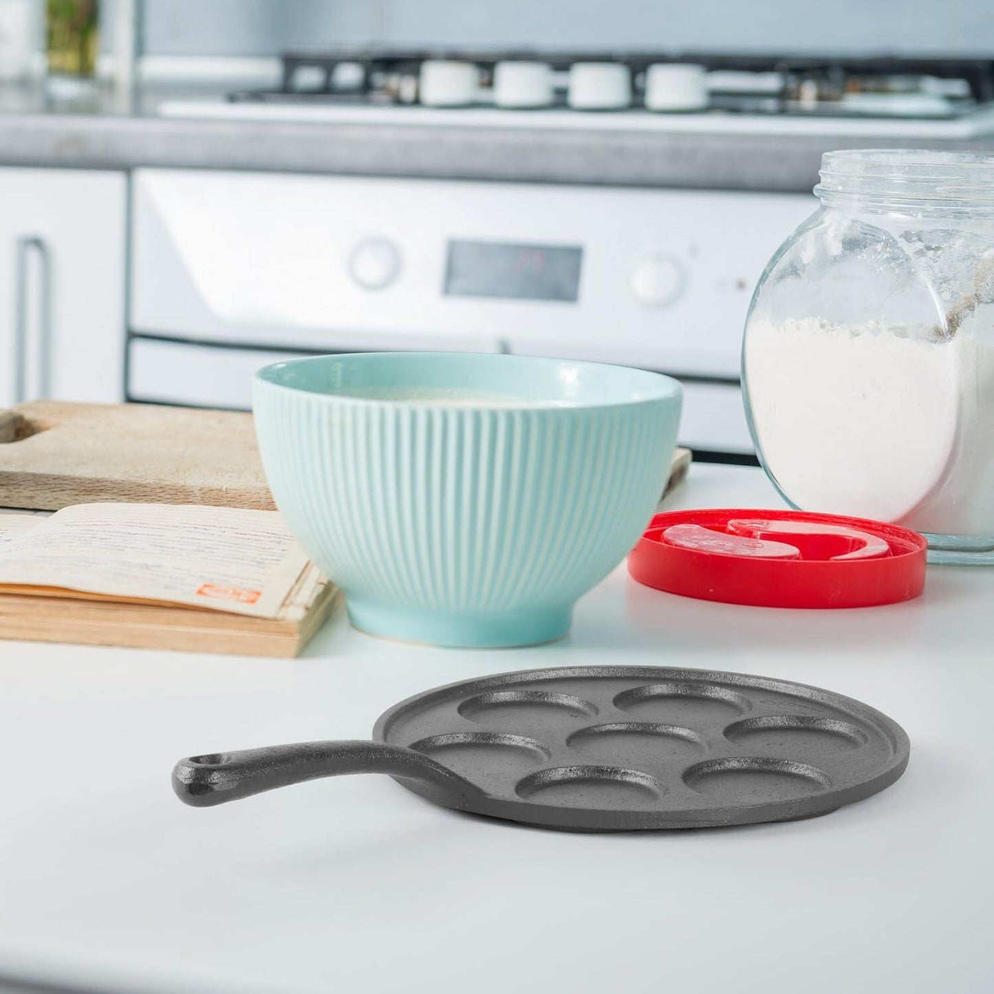 Cast Iron Mini Pancake Maker with Handle(23cm)
